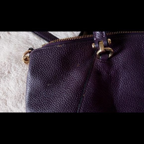 ✨ 3x HP ✨ EUC ✨ Plum Crossbody Coach Bag ✨ - Picture 7 of 15